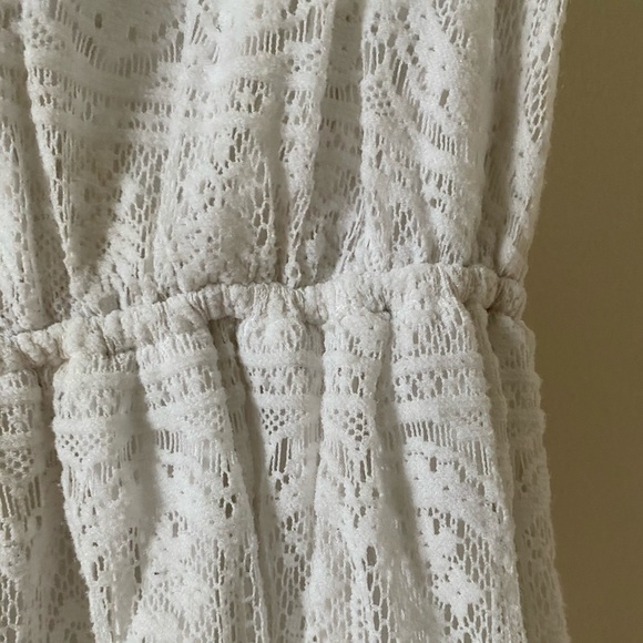 White lace romper - Picture 3 of 4